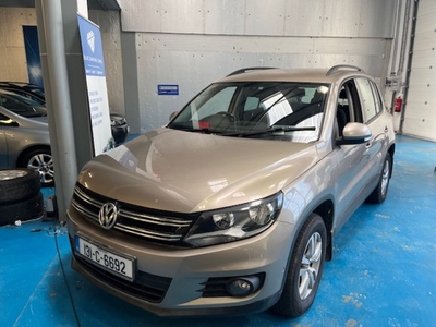 2013 - Volkswagen Tiguan Manual