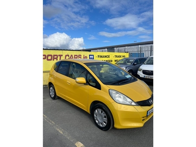 2014 (141) Honda Fit