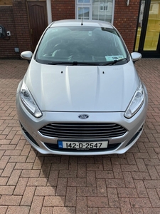 2014 - Ford Fiesta Manual