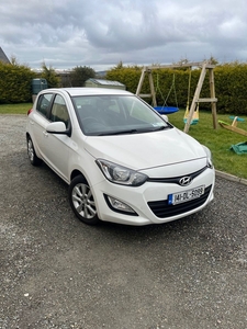 2014 - Hyundai i20 Manual