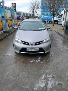 2014 - Toyota Auris Manual