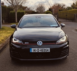 2014 - Volkswagen Golf Automatic