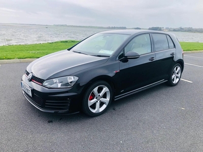 2014 - Volkswagen Golf Manual