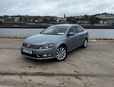 2014 - Volkswagen Passat Manual