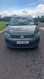 2014 - Volkswagen Touran Manual