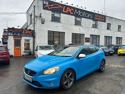 2014 - Volvo V40 Manual