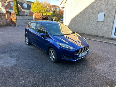 2015 - Ford Fiesta Manual