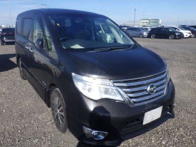 2015 - Nissan Serena Automatic