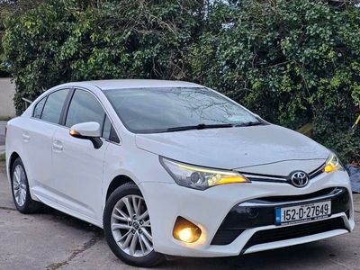 2015 - Toyota Avensis Manual