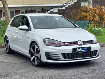 2015 - Volkswagen Golf Automatic