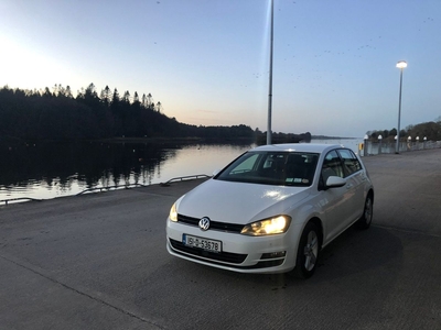 2015 - Volkswagen Golf Manual