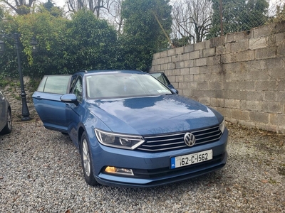 2016 - Volkswagen Passat Manual