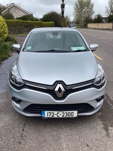 2017 - Renault Clio Manual