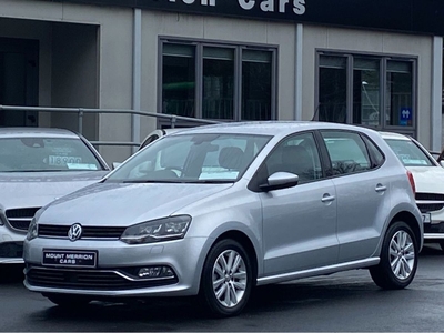 2017 - Volkswagen Polo Automatic