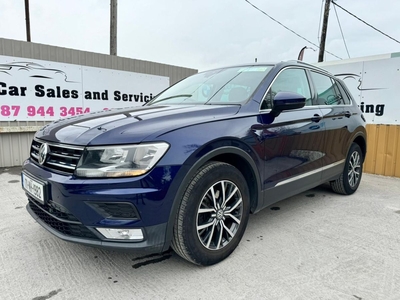 2017 - Volkswagen Tiguan Manual