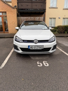 2018 - Volkswagen Golf Manual