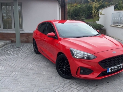 2019 - Ford Focus Manual