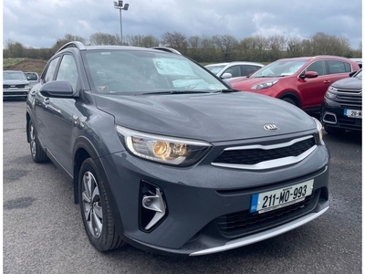 2021 (211) Kia Stonic