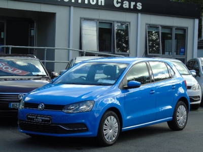 2015 - Volkswagen Polo Automatic