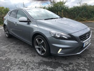 2015 (152) Volvo V40