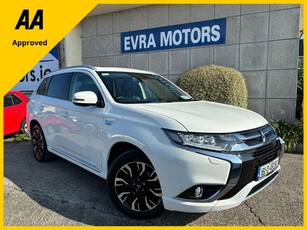 2016 (161) Mitsubishi Outlander