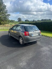 2005 - Toyota Corolla ---