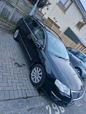 2008 - Volkswagen Passat Manual