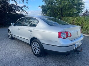 2009 - Volkswagen Passat ---