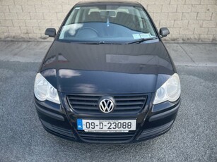 2009 - Volkswagen Polo Manual