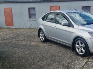 2010 - Ford Focus ---