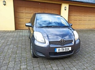 2010 - Toyota Yaris Manual