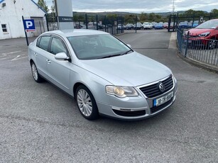 2010 - Volkswagen Passat Manual