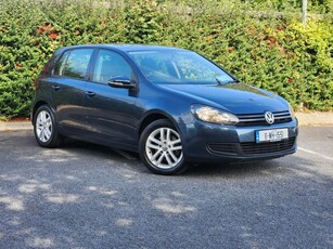 2011 - Volkswagen Golf Manual