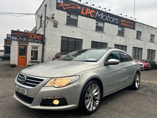 2011 - Volkswagen Passat Manual