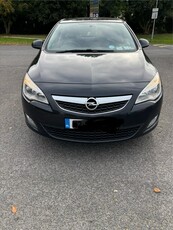 2012 - Opel Astra Manual