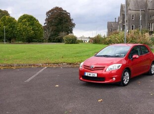 2012 - Toyota Auris Manual