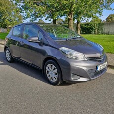 2012 - Toyota Yaris Manual