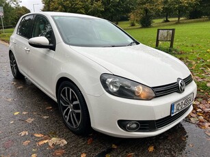 2012 - Volkswagen Golf Manual