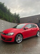 2013 - Volkswagen Golf Manual