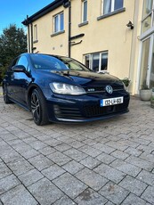 2013 - Volkswagen Golf Manual