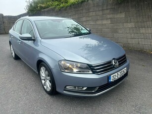 2013 - Volkswagen Passat Manual