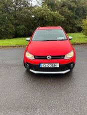 2013 - Volkswagen Polo Manual