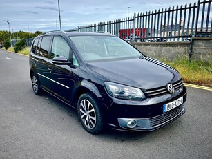 2013 - Volkswagen Touran Manual