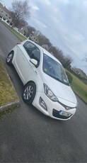 2014 - Hyundai i20 Manual