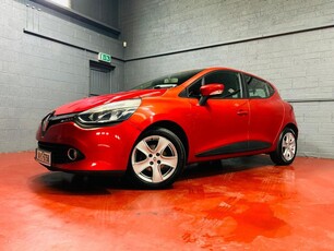 2014 - Renault Clio Manual