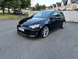 2014 - Volkswagen Golf Manual