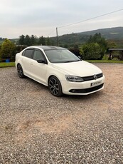 2014 - Volkswagen Jetta Manual