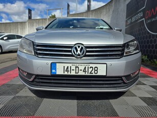 2014 - Volkswagen Passat Manual