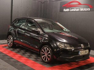 2014 - Volkswagen Polo Automatic