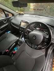 2015 - Renault Clio Manual